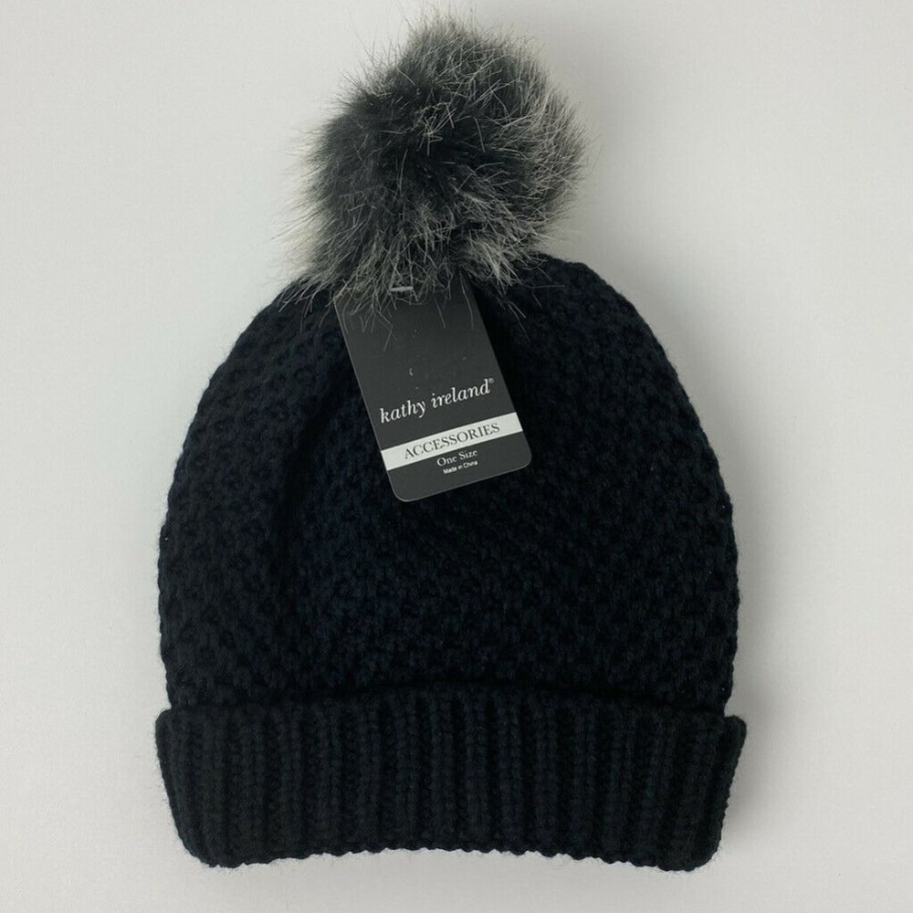 Black Thick Knit Beanie Pom Pom Hat NWT